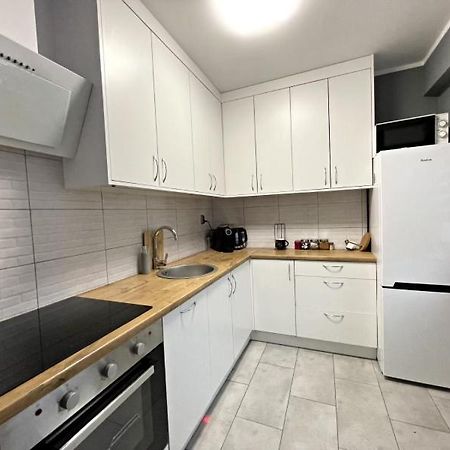 Apartment By Tuwima Steeet โคนิน ภายนอก รูปภาพ